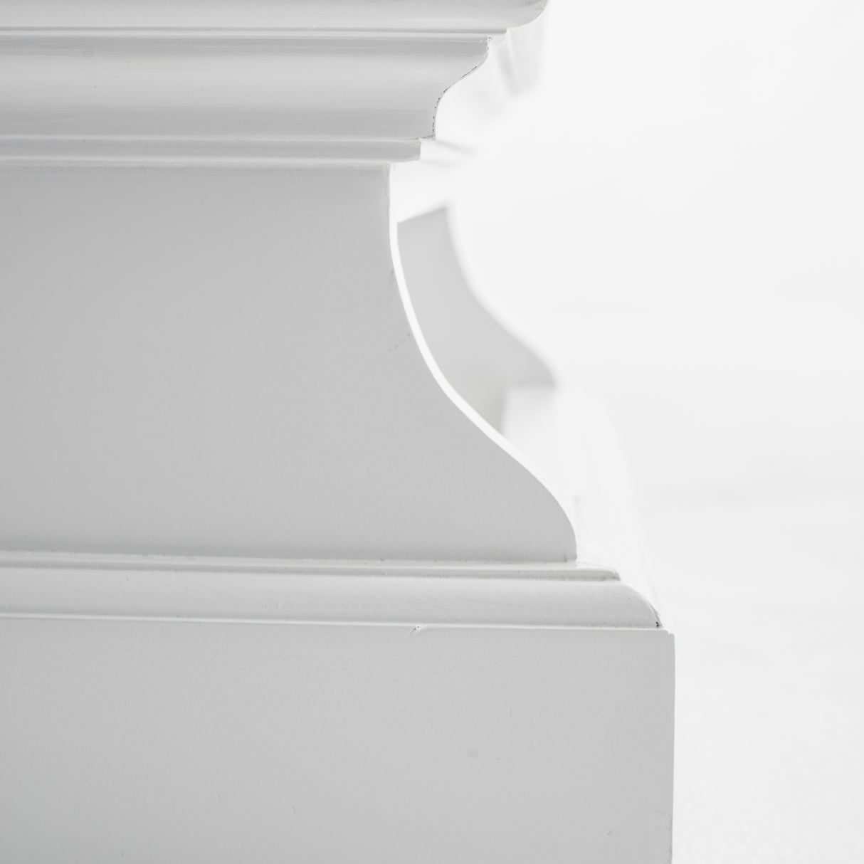 NovaSolo Halifax Bed Step Stool – Solid Mahogany, Classic White Finish